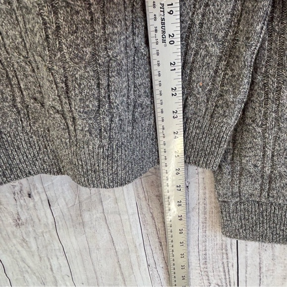 Brooks Brothers Gray Cable Knit Wool Sweater Medium - Picture 3 of 6